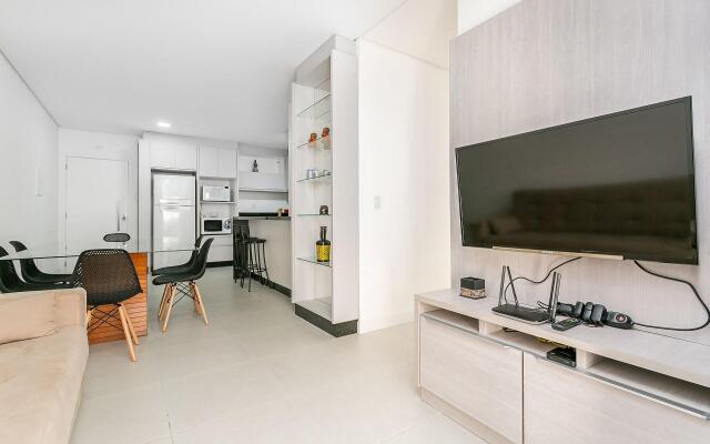 Apto c/piscina a 750m da Praia CCI105