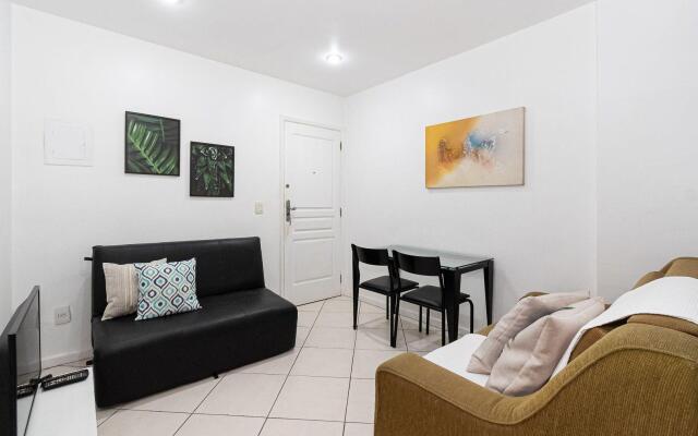 Studio em Copacabana perto da praia | NSC1355/402