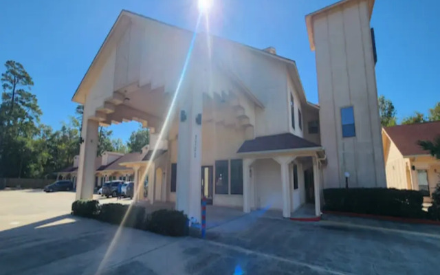 Regency Inn & Suites