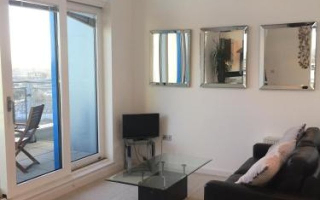 Penthouse Apartment with Free Allocated Parking