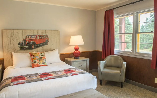 Rising Sun Motor Inn and Cabins - Inside the Park