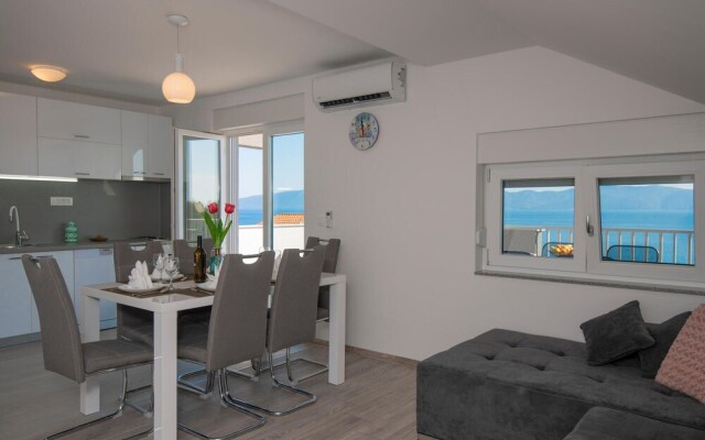 Amazing Apartment in Podaca With Wifi and 2 Bedrooms