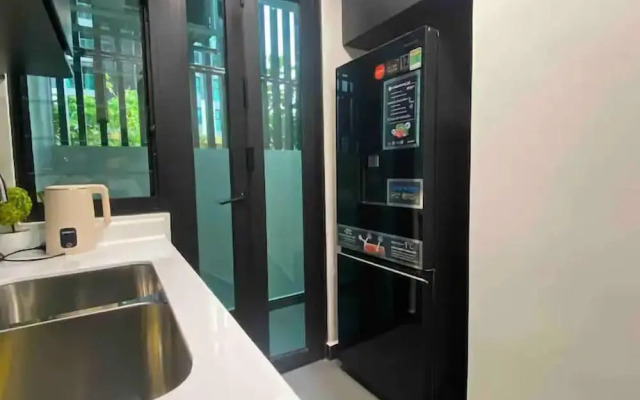 De La Sol  District 4