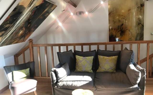 Besharat Gallery & Museum