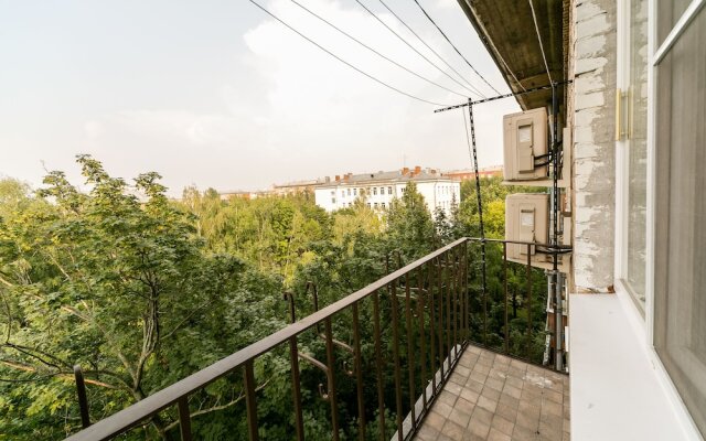 MaxRealty24 Marii Ulianovoy 12