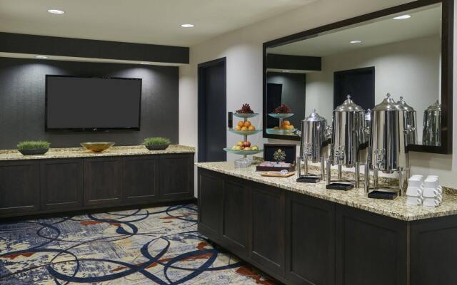 The Inn at Penn, A Hilton Hotel