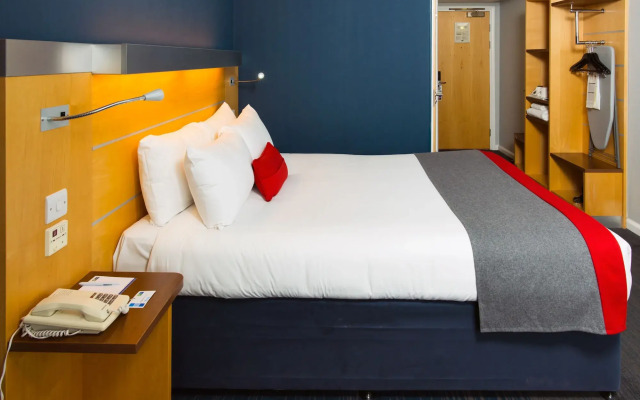 Holiday Inn Express Cambridge by IHG