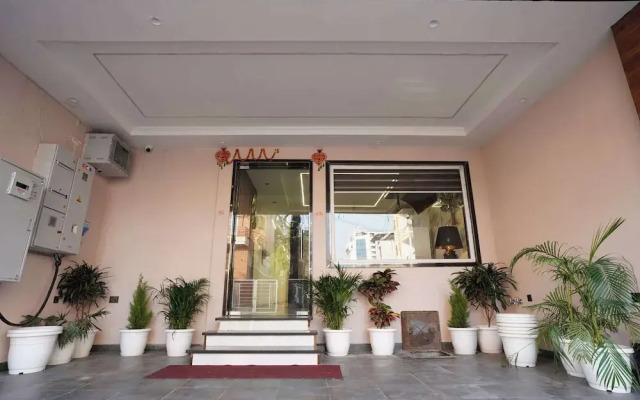 White Mushroom hotel - V Inn