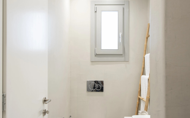 White Orchid Luxury Suites