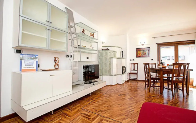 Paulie Apartment in Riva del Garda