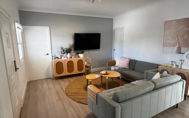 Kos Koliba - Ettalong Beach