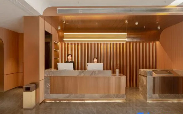 Atour Hotel Luoyang Xigong Shachang Road Subway Station