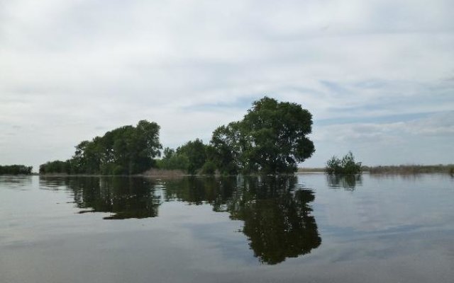 Rybolovno-okhotnichya baza Poplavok na Akhtube