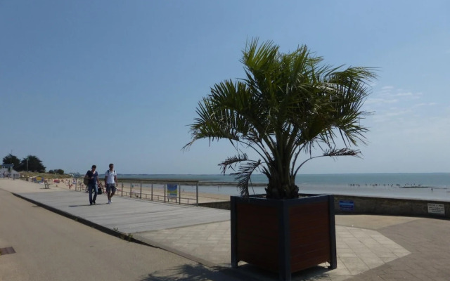 Pretty Terraced House Near the Beach, Damgan
