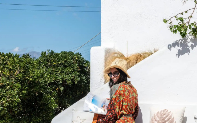 Yalos Mykonos 4 Bedroom Luxury Home Ornos