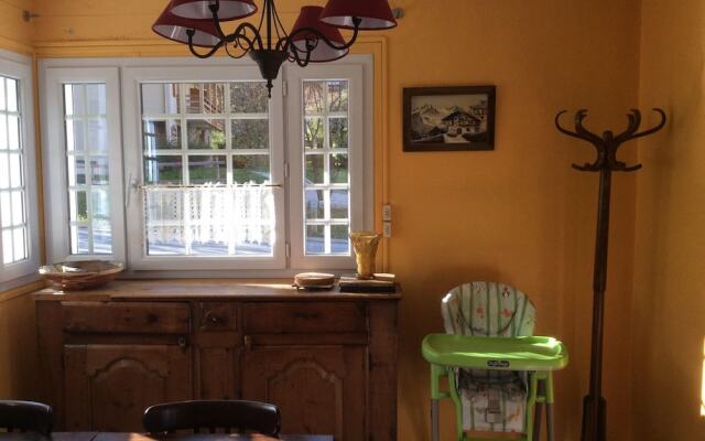 Chalet LE Moulin Benjamin : 8 Personnes / 8 People