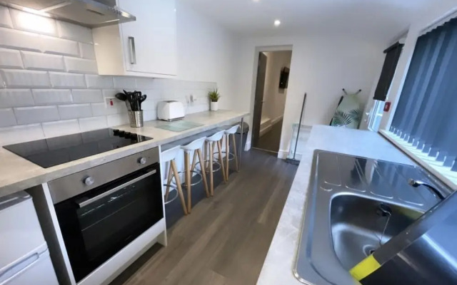 Albert Luxury Hottub and Jacuzzi Apartments