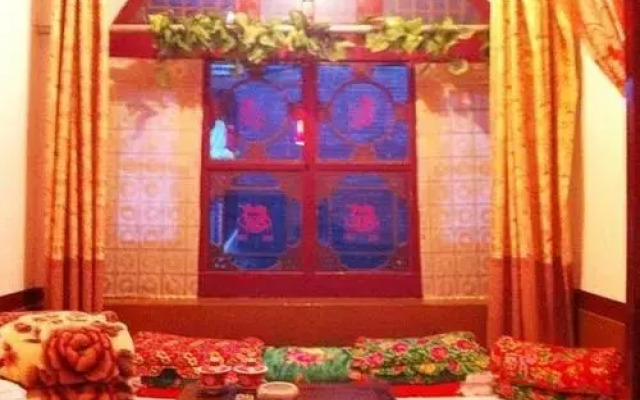 Pingyao Hongjintai Folk Inn