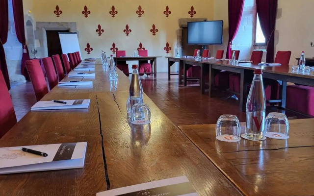 Chateau des Ducs de Joyeuse, BW Signature Collection