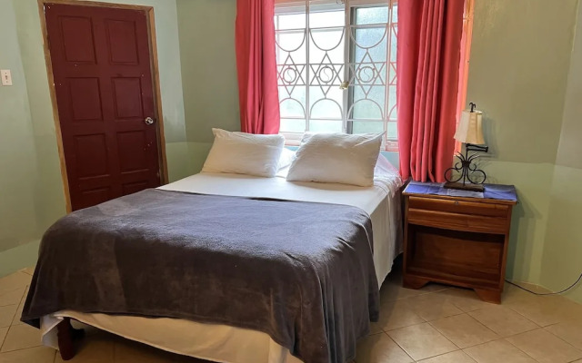 Jah Freedom Inn Negril