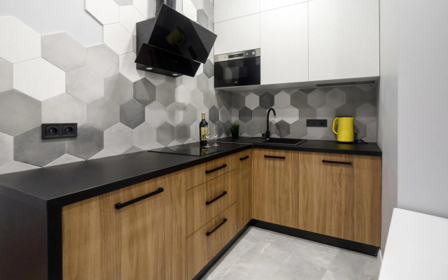 Royal apartment on Hmelnytskogo 37