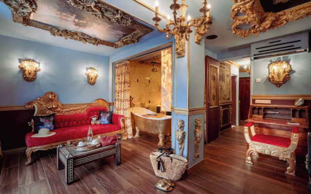 Hotel Pirates World