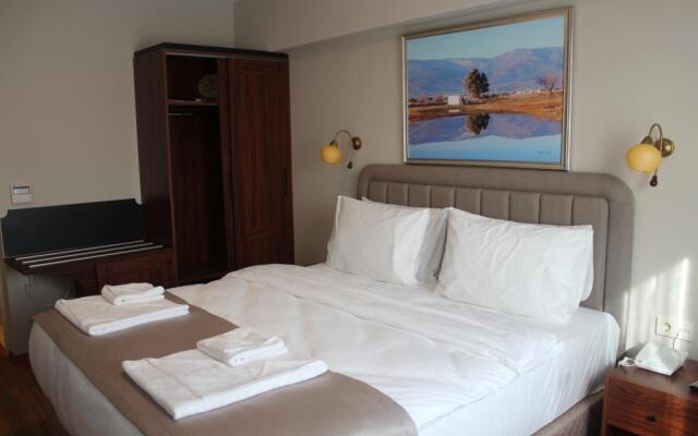Armida City Hotel