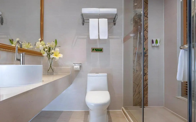 Vienna Hotel (Bolo West Bus Station)