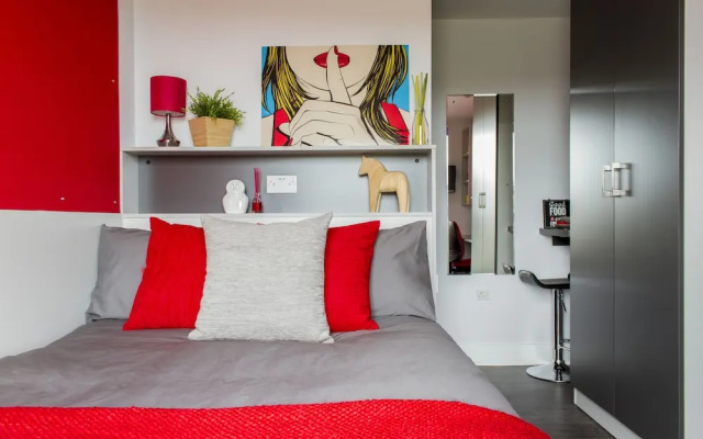 Yugo Explore - Arran House