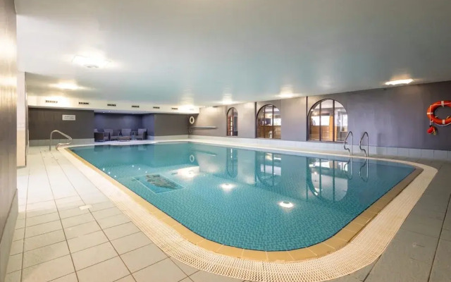 Host Stay Bowscale Suite