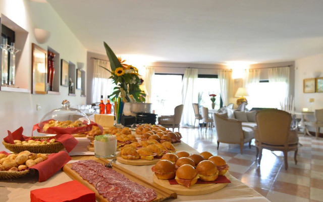 Like Home - Boutique Hotel