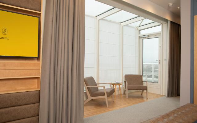 voco St David's Cardiff by IHG