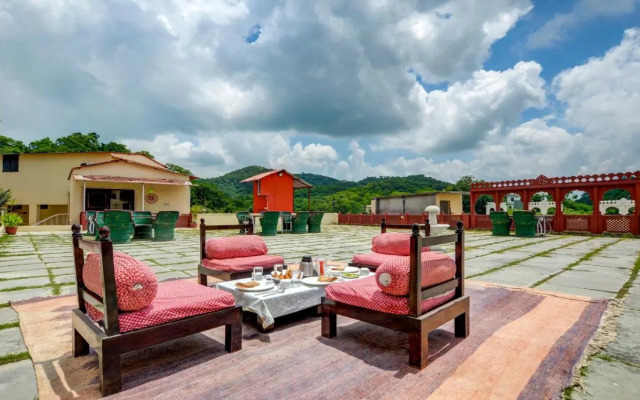 Treebo Kumbhal Castle, 2 Km From Kumbalgarh Fort