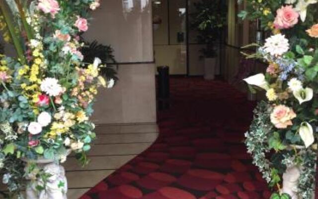 Hills 1 (Adult Only)