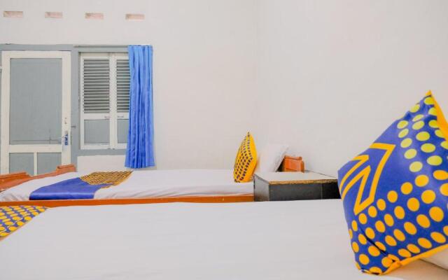 OYO Life 2638 Hotel Raya