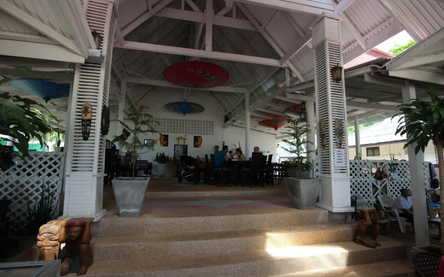 Diamond Sand Palace