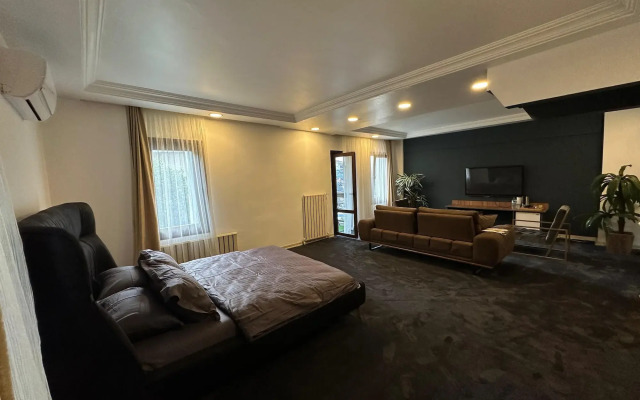 Mavilla Hotel