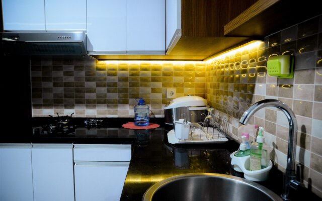 2 Bedrooms The Wave Kuningan Apartment by Travelio