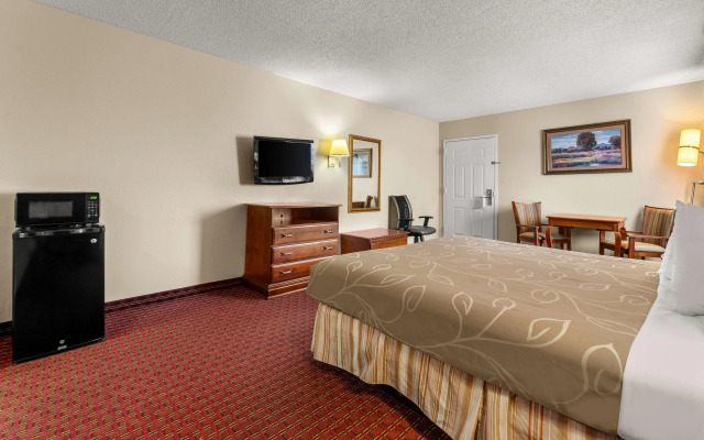 Americas Best Value Inn Montezuma