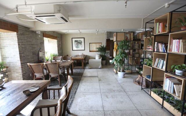 Yongyangfang Arts Hotel
