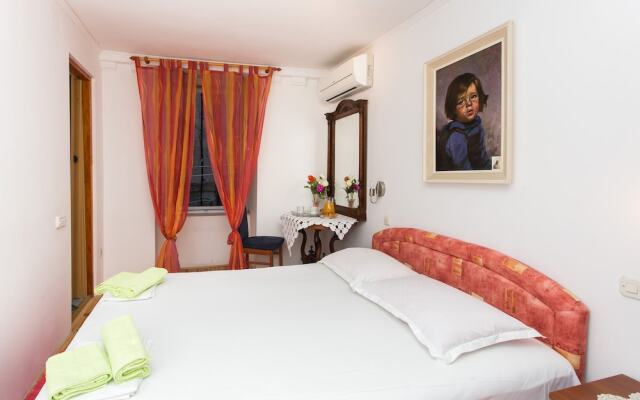 Rooms Fausta Old Town