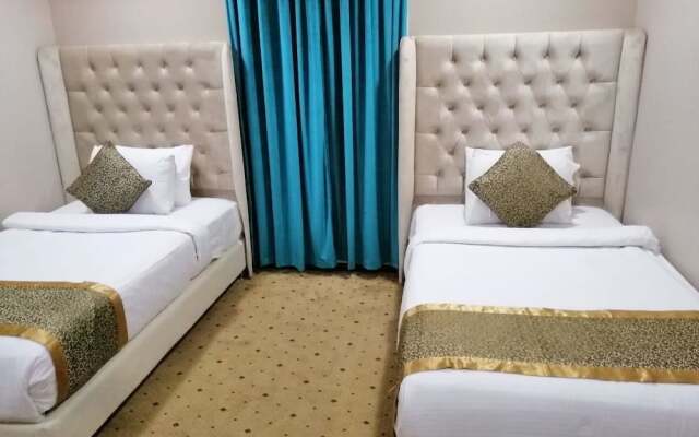 Grand Lily Hotel Suites