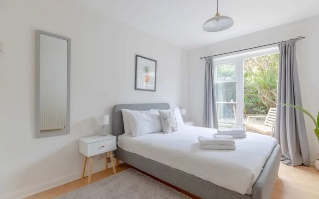 Serene & Stylish 1BD Flat - Tooting Bec!