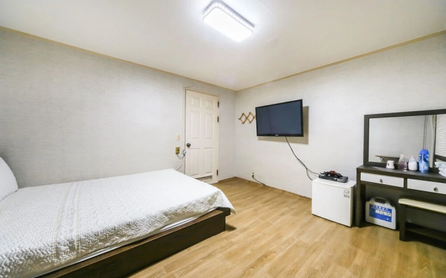 Donghae Maritime Tourism Hotel
