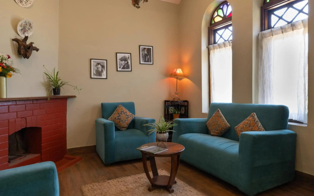 Sherlock Homes  A Heritage Theme Hotel
