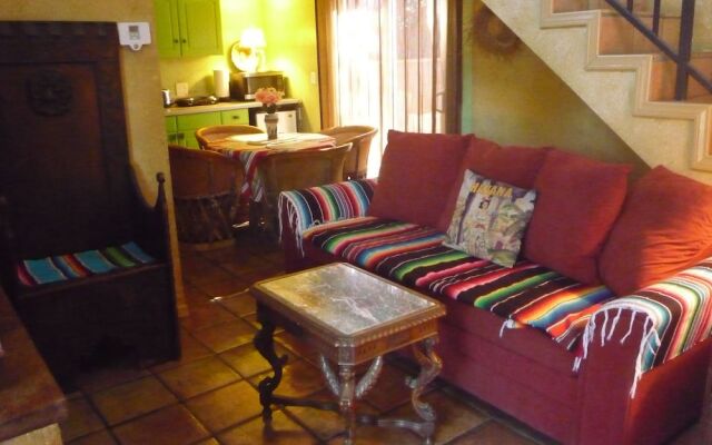 Woodland Hills Calabasas Guesthouses