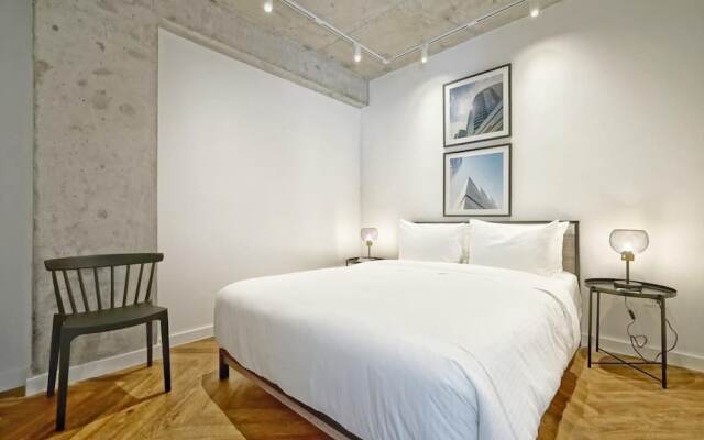 w Cozy 2BR in Plaza Herrera