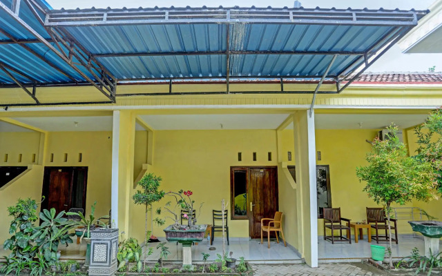 OYO 3214 Puri Amalia