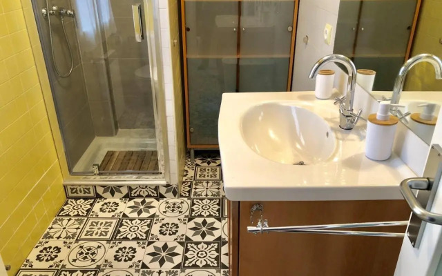 Apartamento San Quirce - céntrico y reformado- wifi y netflix