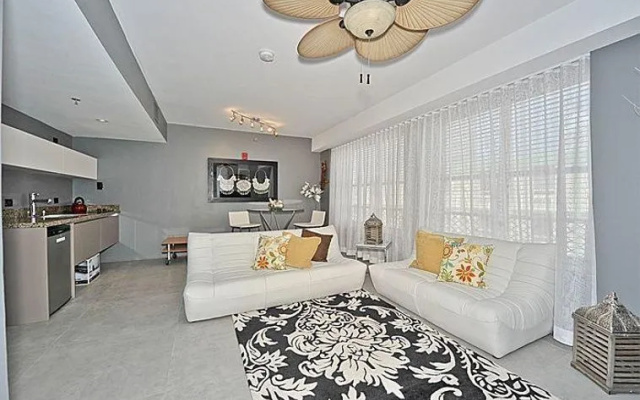 Chic Bohemian Apartment at the Mercury Hotel